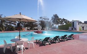 Hotel Chachalacas